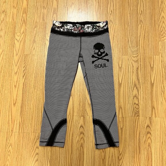 Lululemon x SoulCycle Crop Pants 6 Skull Leggings Workout Cycling Athletic - Picture 1 of 6